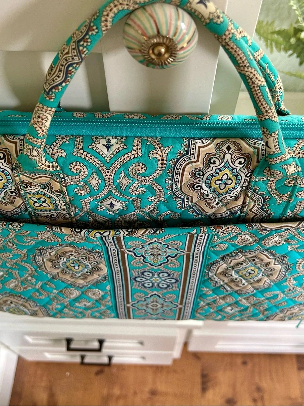 Vera Bradley “Totally Turq” Laptop Case. Turquoise/Brown Paisley Pattern.